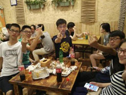 板桥镇烧烤加盟,学烧烤技术,开烧烤店多少钱疯狂烤翅加盟